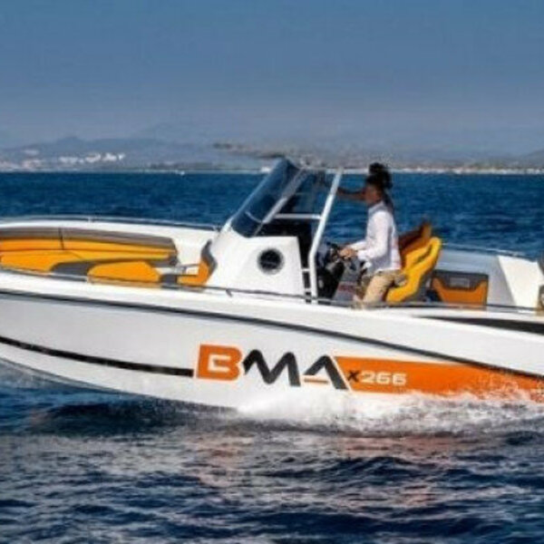 BMA X 266 HOUSEBOAT