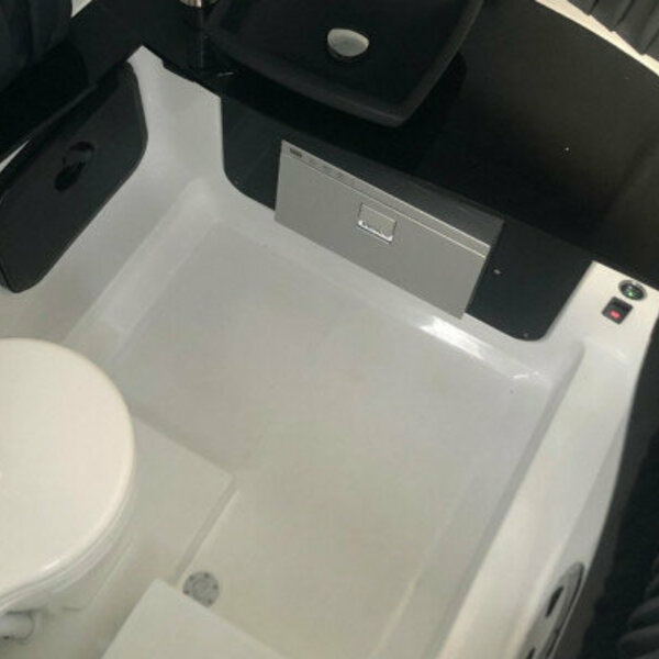 BMA X 266 / WC - HOUSEBOAT