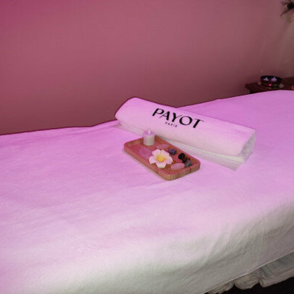 1-hour SPA access with your choice of a 20-minute scrub or massage