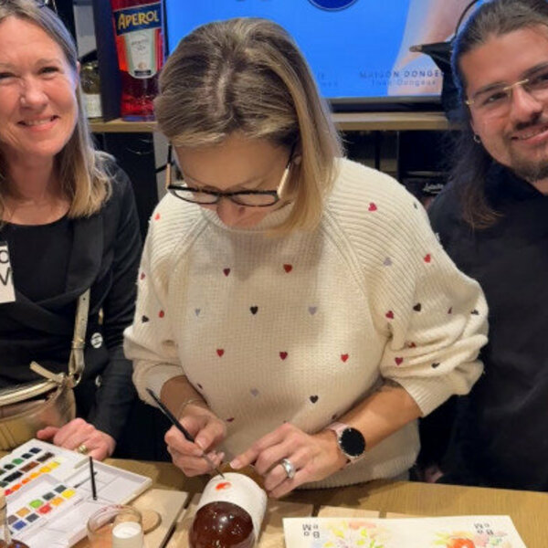 A moment of conviviality and letting go around artistic creation A moment of conviviality and letting go around artistic creation