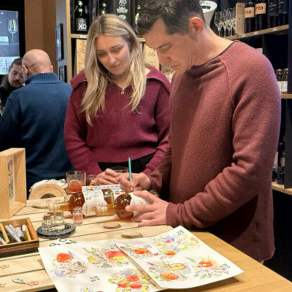 Personnalisation d'une bouteille de vin issue d'un domaine viticole local