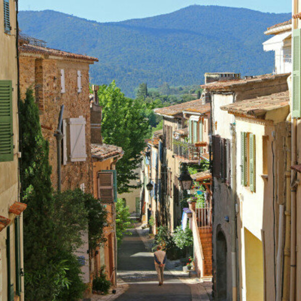 Guided tour : old village Cogolin 1h30